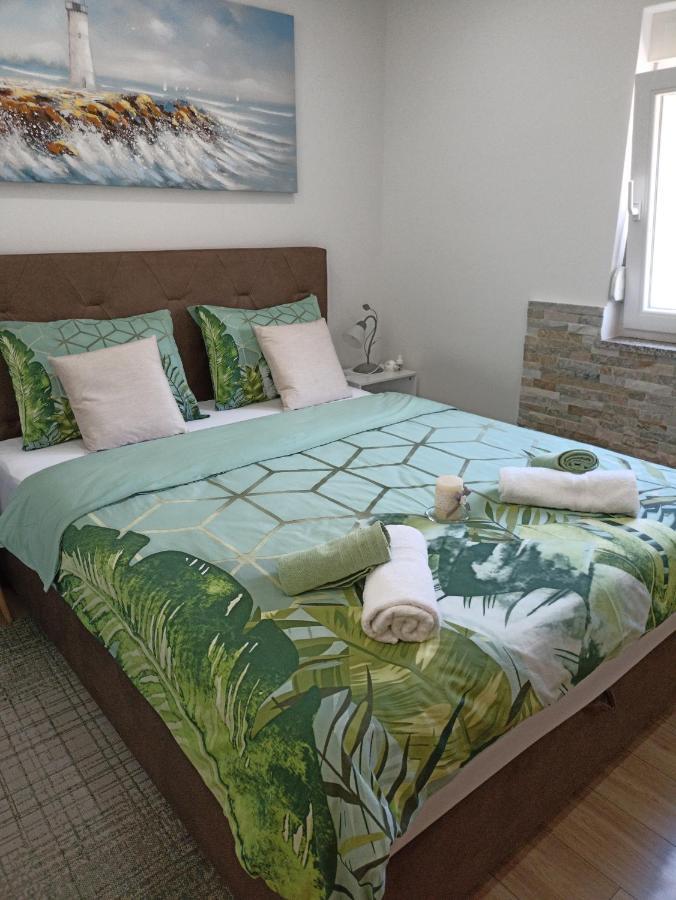 Apartament Apartman Lara *