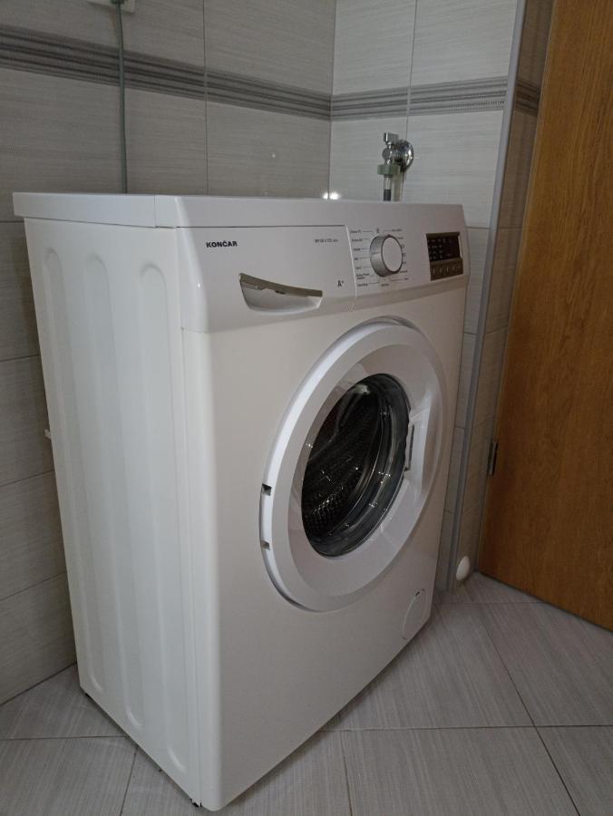 Apartman Lara *