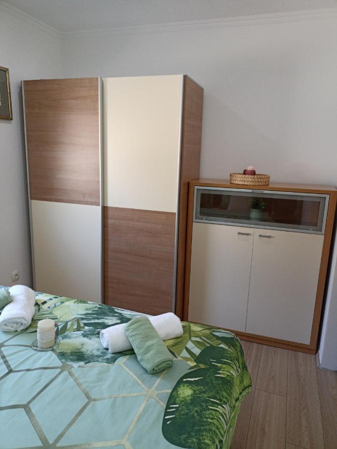 Apartament Apartman Lara *