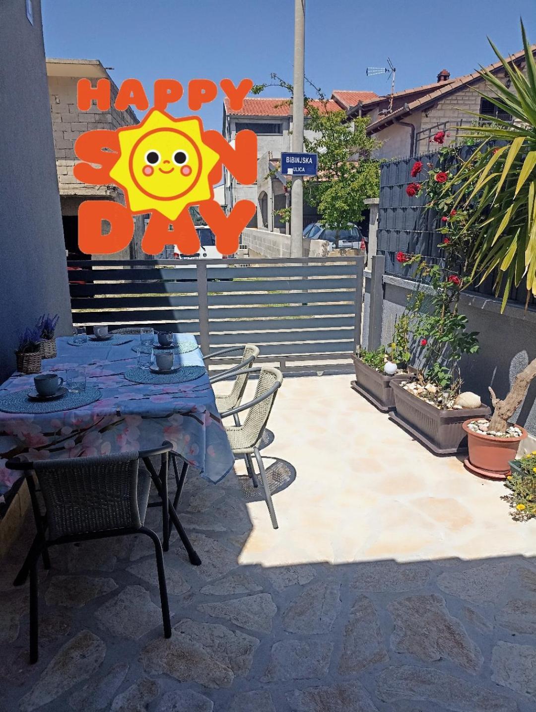 Apartment Apartman Lara